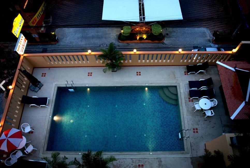 Soi2Inn Pattaya Exterior foto